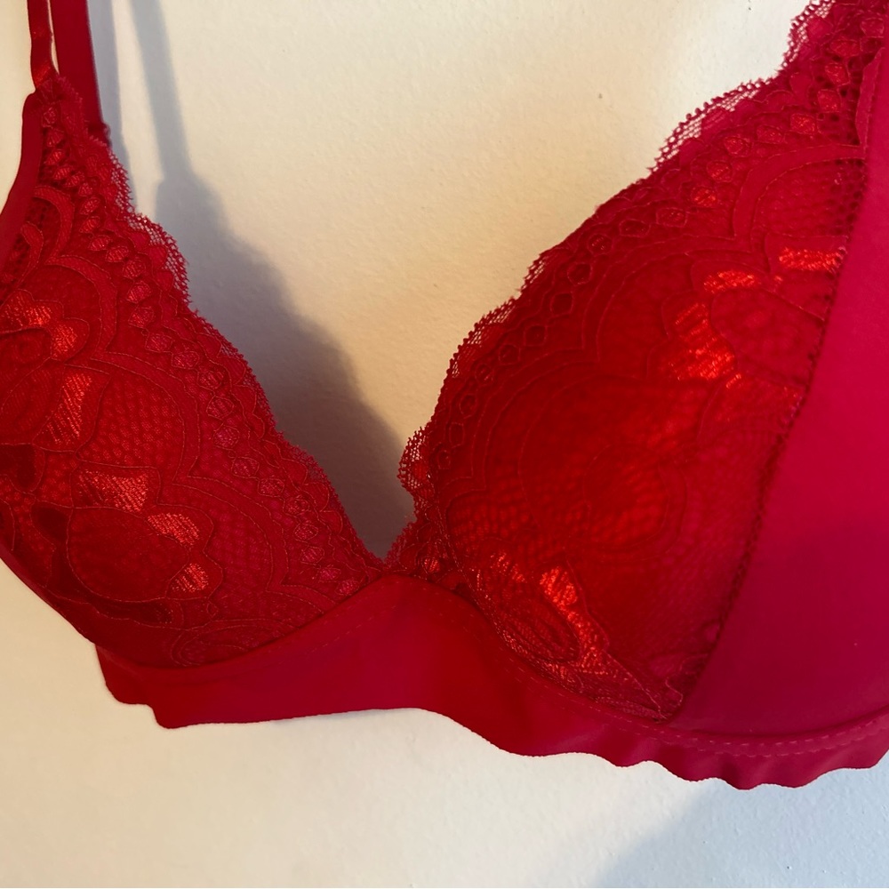 34B NEW wireless bras: red and tan. Poly/spandex blend. Brand: STRM LINE